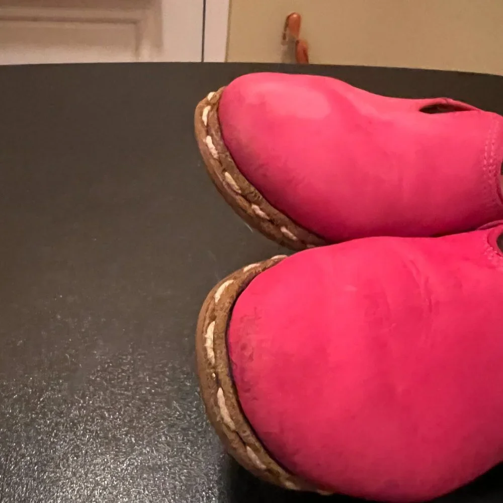 Sabah size 38 fushia pink leather flats